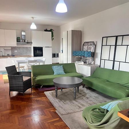 Casa Di Zoe Apartment - Punto Di Sosta X Bikes Auto E Moto A 20 Minuti Dall'Autostrada - Parcheggio Privato - Giardino Con Barbecue - ชีวีตา กาสเตลลานา ภายนอก รูปภาพ